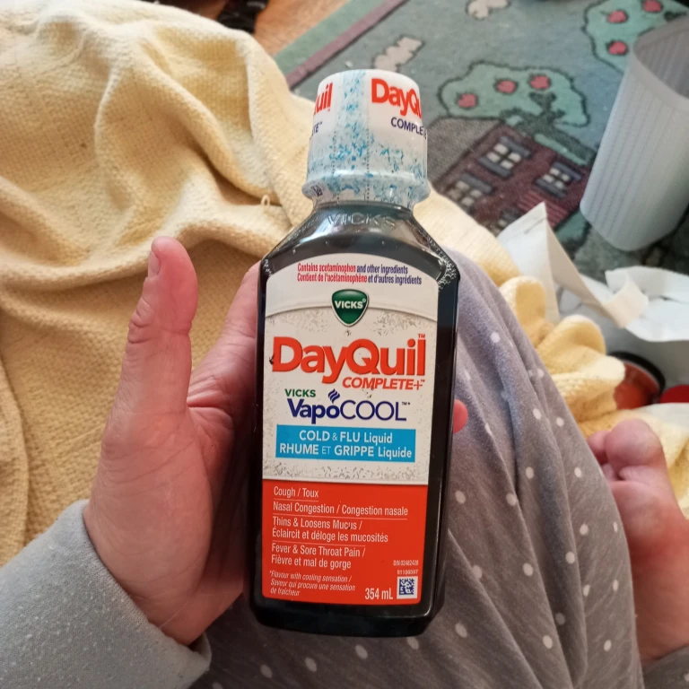 Vicks DayQuil COMPLETE+ VapoCOOL Cold & Flu Liquid