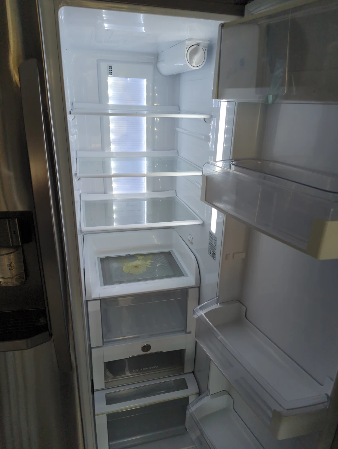 LG Side-by-Side Refrigerator with Ice and Water Dispenser. 36" - photo 2
