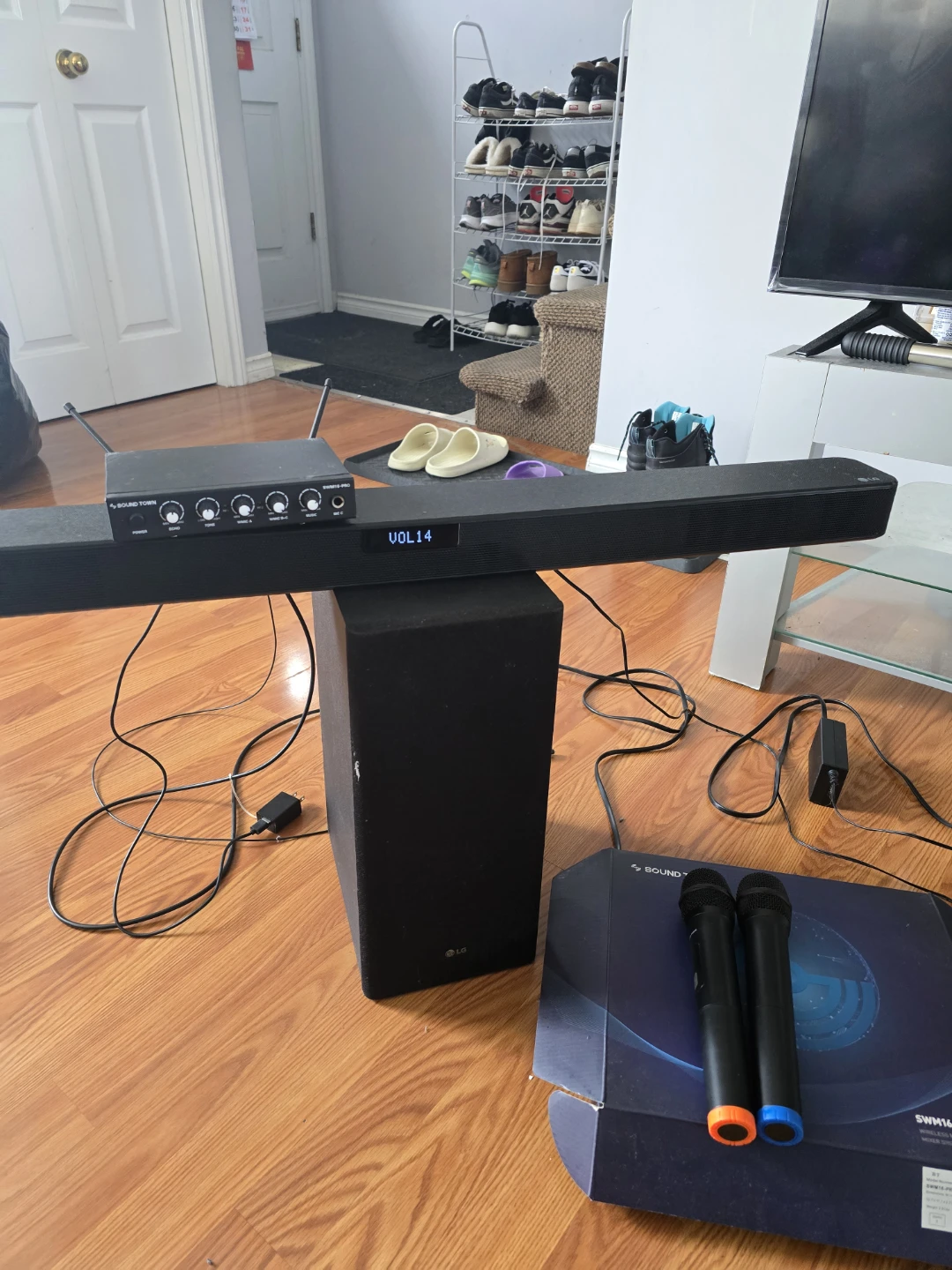 Sound Town Karaoke Microphone System with LG Soundbar - photo 3