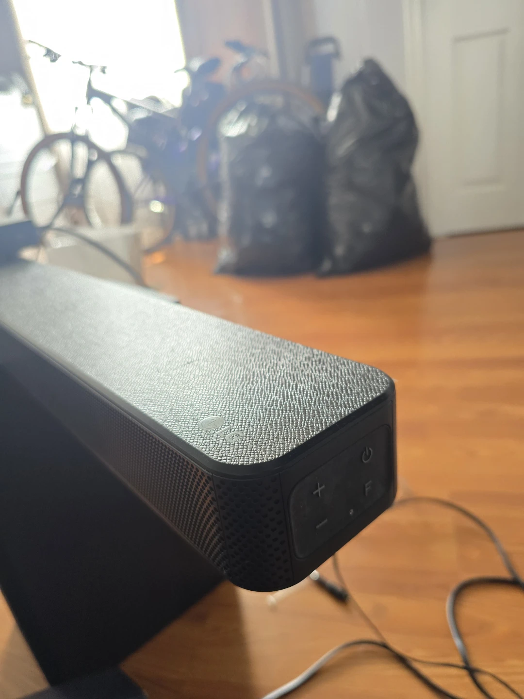 Sound Town Karaoke Microphone System with LG Soundbar - photo 4