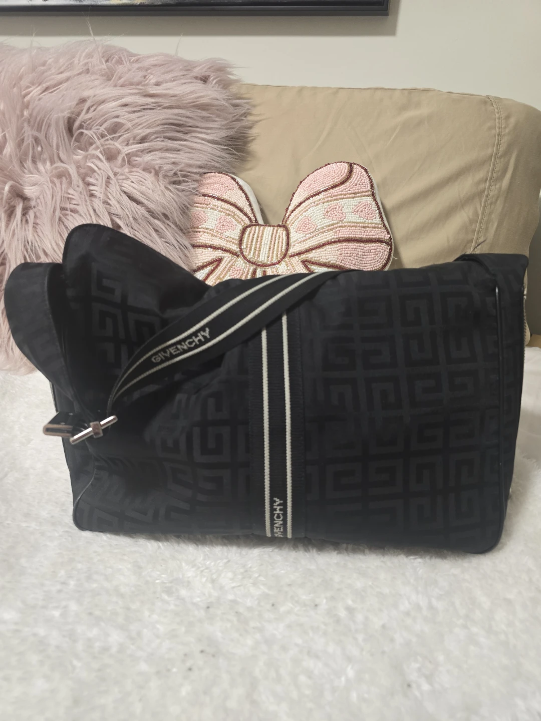 Givenchy Black Nylon Shoulder Bag - photo 2