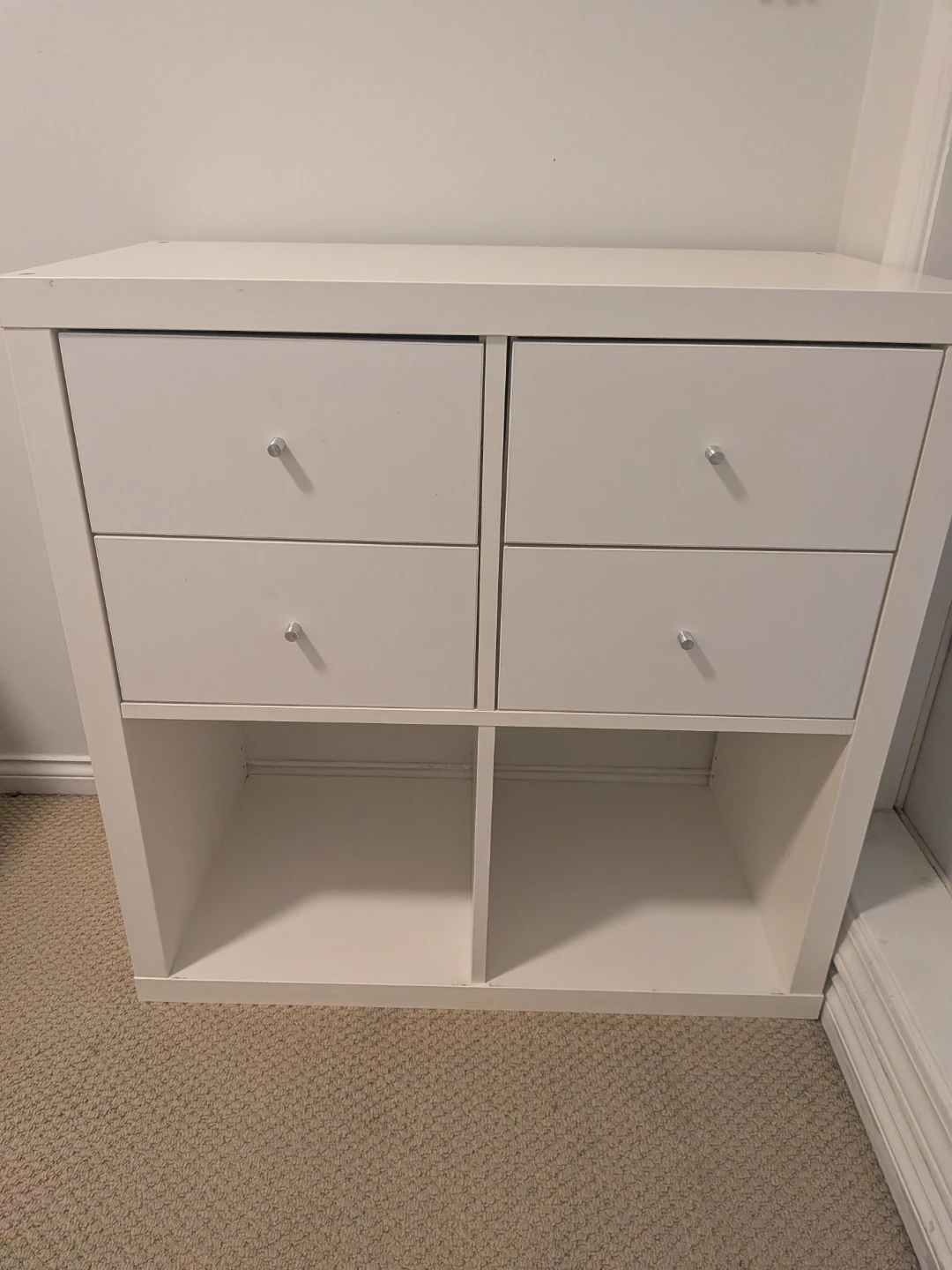 White Storage Unit with 4 Drawers and 2 Shelves