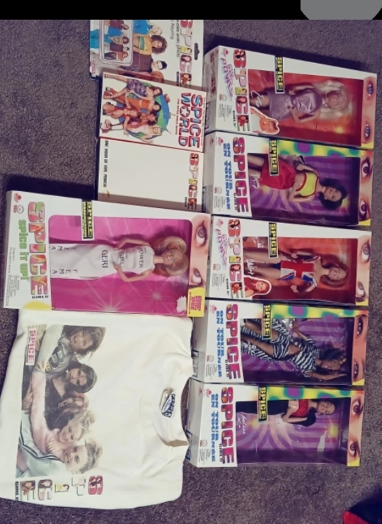Spice Girls Dolls, T-Shirt, and DVDs Bundle - photo 2