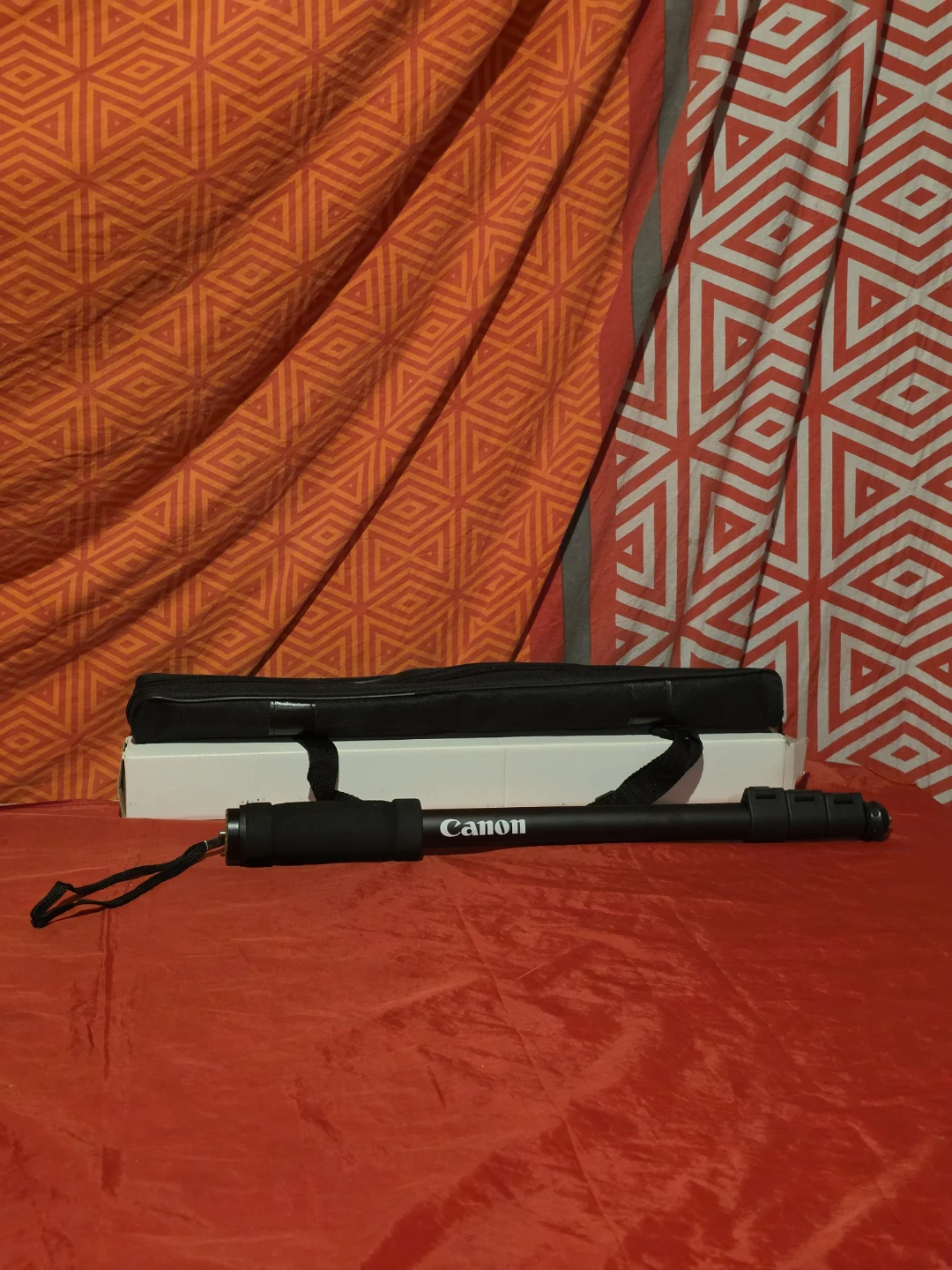 Canon Monopod with Case