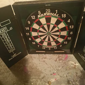 Narwhal Dartboard Cabinet Set
