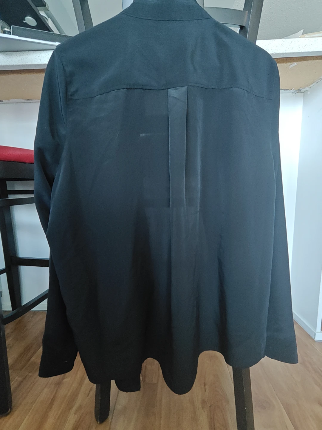 $12 Black Silk NYDJ Long Sleeve Shirt, Never been worn - photo 2