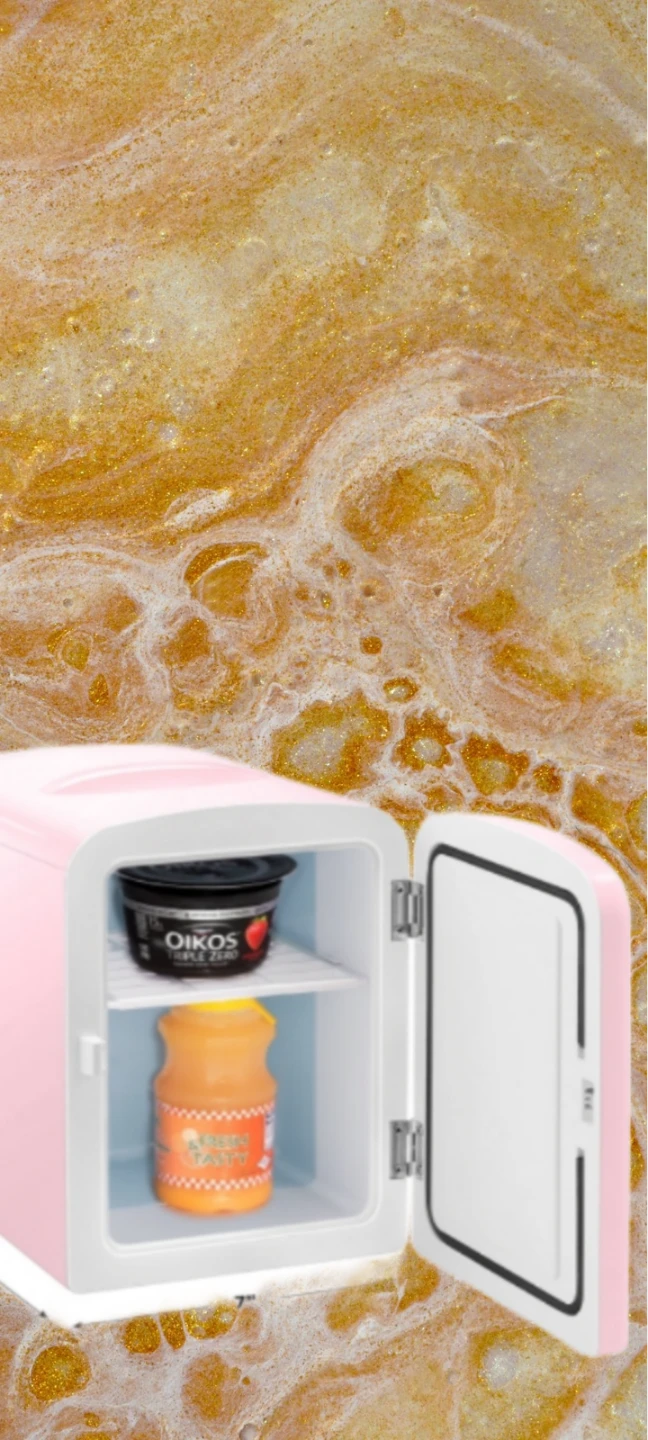 CHEFMAN Pink Mini Fridge - photo 2