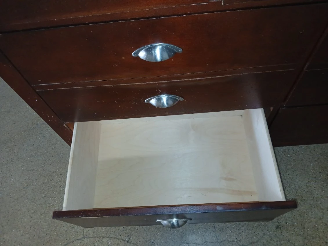 Dresser - photo 2