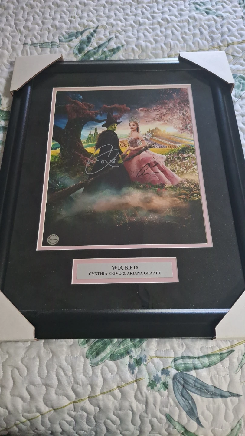 Wicked Cynthia Erivo & Ariana Grande Autographed Framed Photo - photo 3