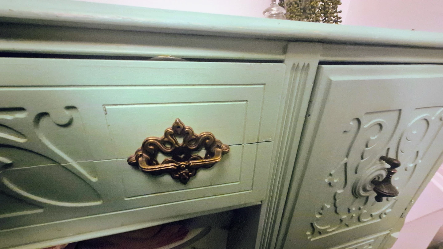 Mint Green Sideboard with Ornate Details - photo 2