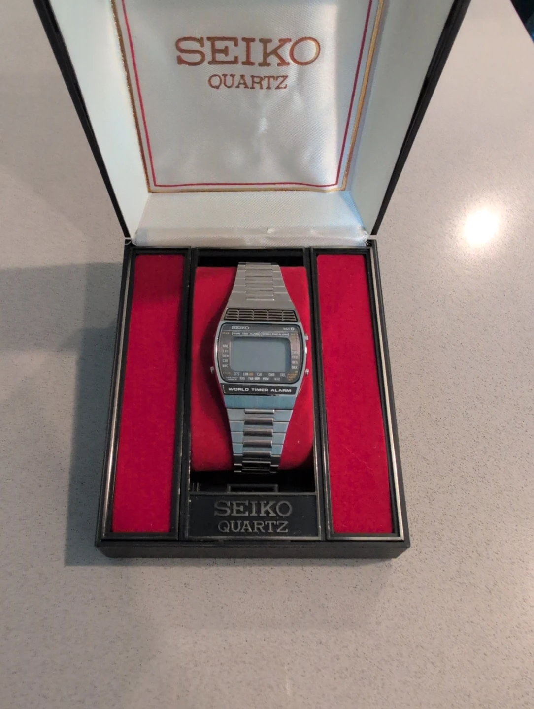 Seiko Quartz Digital World Timer Alarm Watch