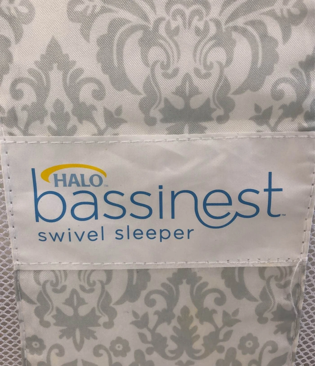 HALO Bassinest Swivel Sleeper - photo 4