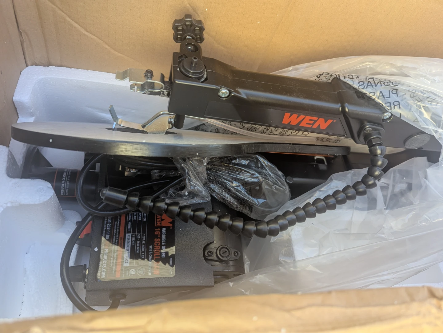 WEN 16-Inch Variable Speed Scroll Saw - photo 3