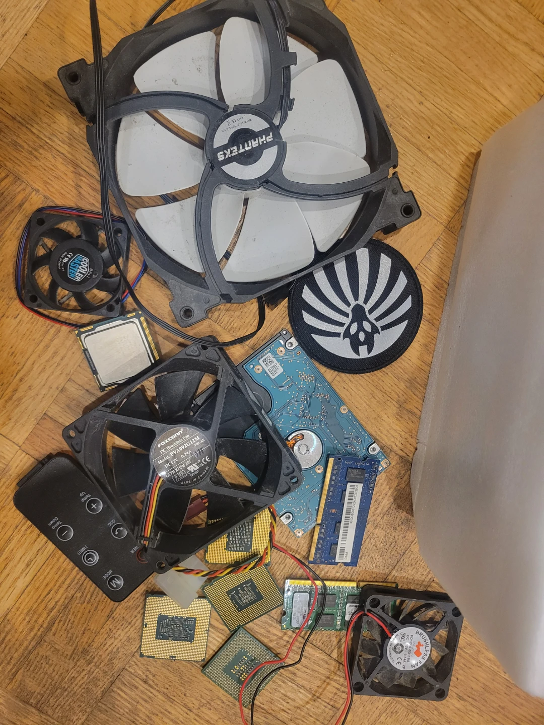 Cooler Master Computer Fans and CPU Coolers - photo 3