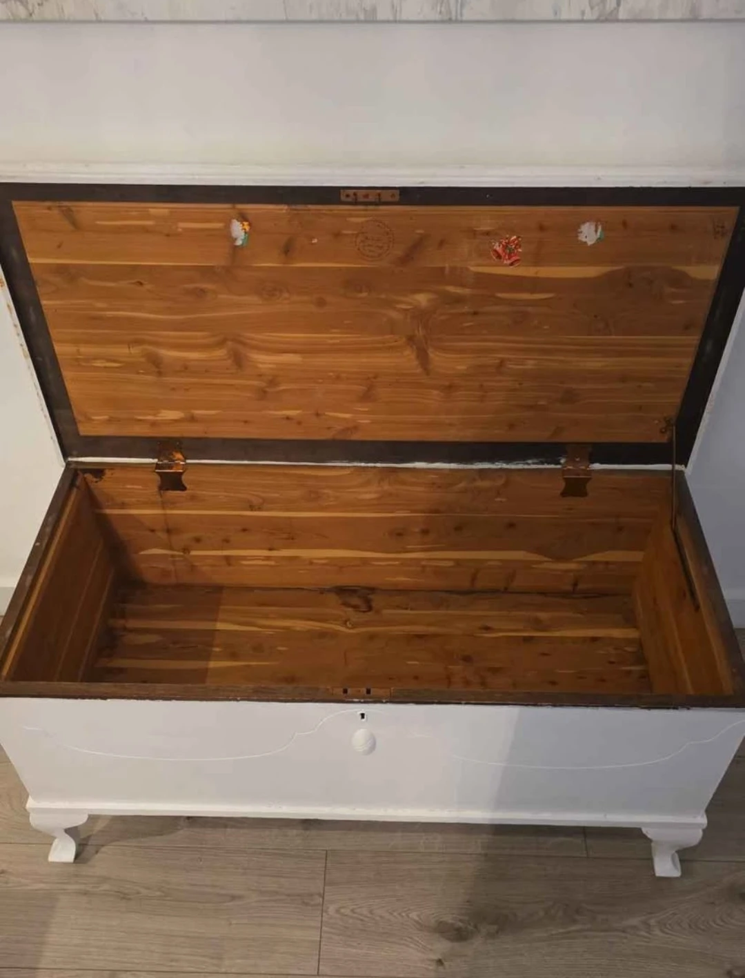 Honderich Furniture Red Seal Cedar Chest - photo 3