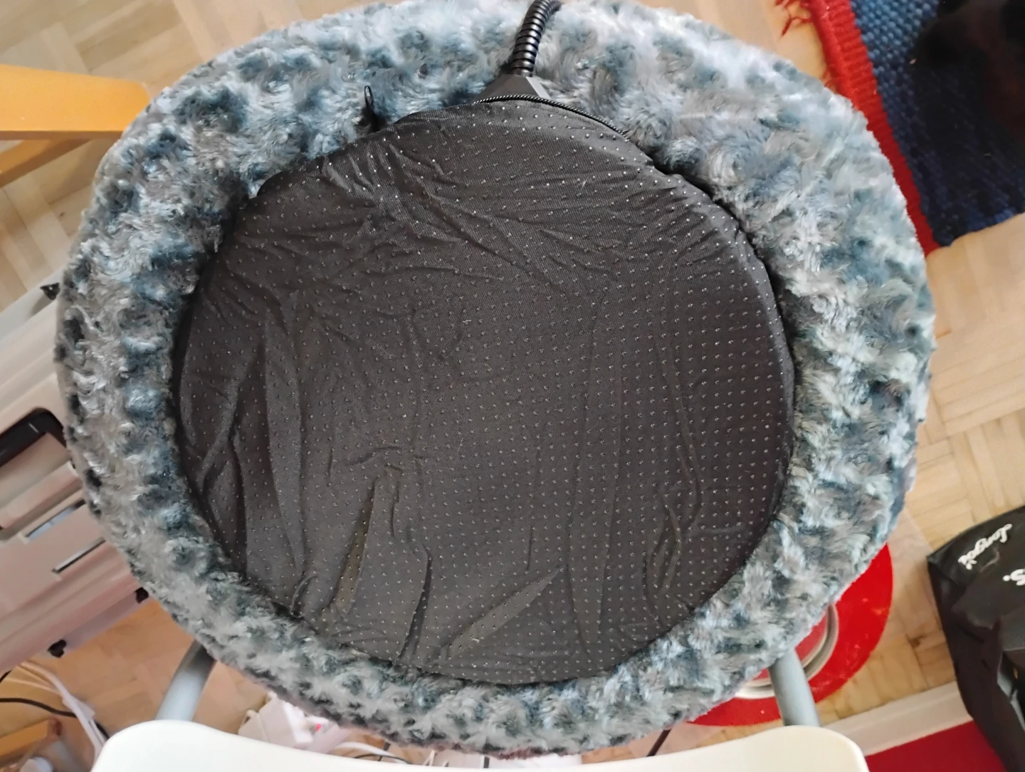 Heated Pet Bed - photo 2