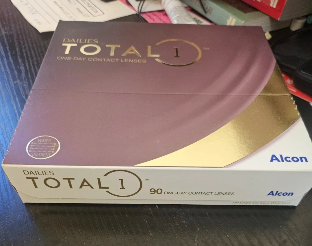 Dailies Total 1 One-Day Contact Lenses -4.00 (90 Lenses) - photo 4