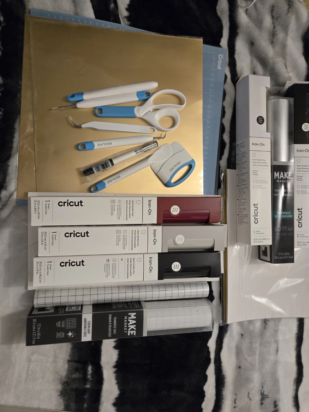Cricut Explore 4 Seashell Machine with Accessories - photo 3