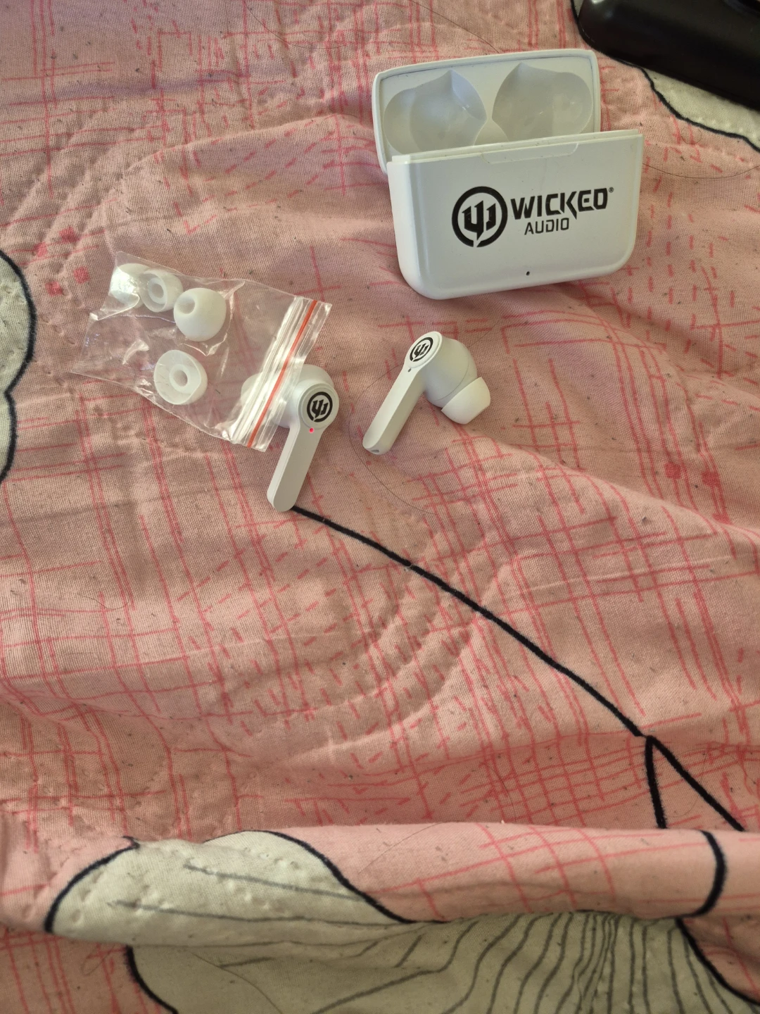 Wicked Audio WI-TW525L-CA Wireless Earbuds