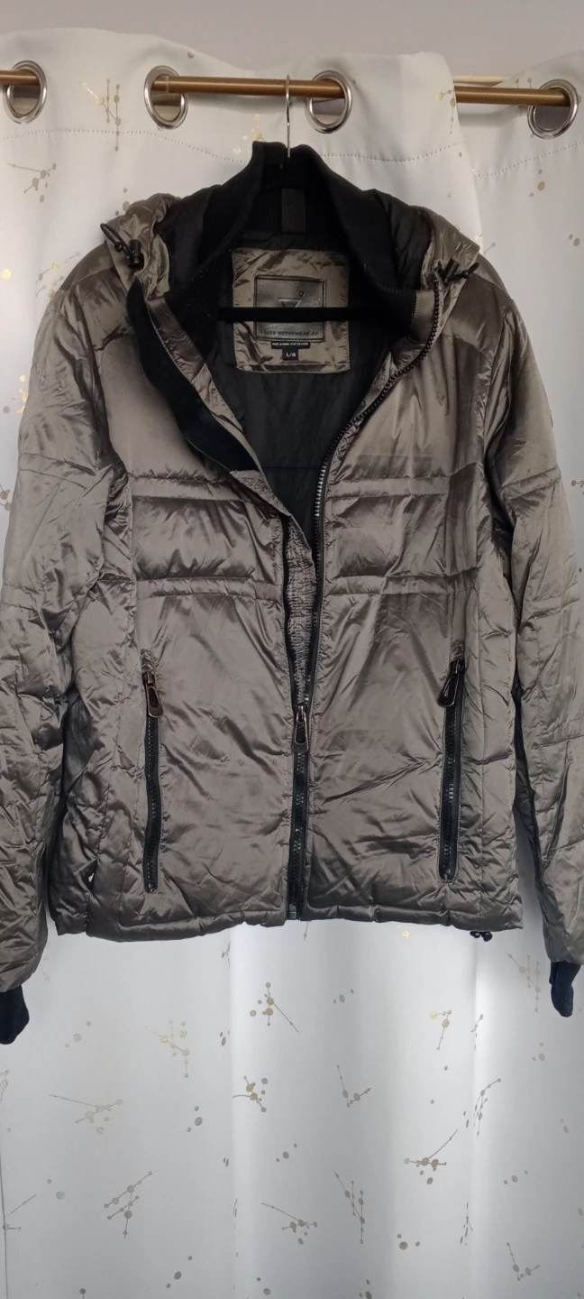Noize Outerwear Co. Puffer Jacket - Size L/G