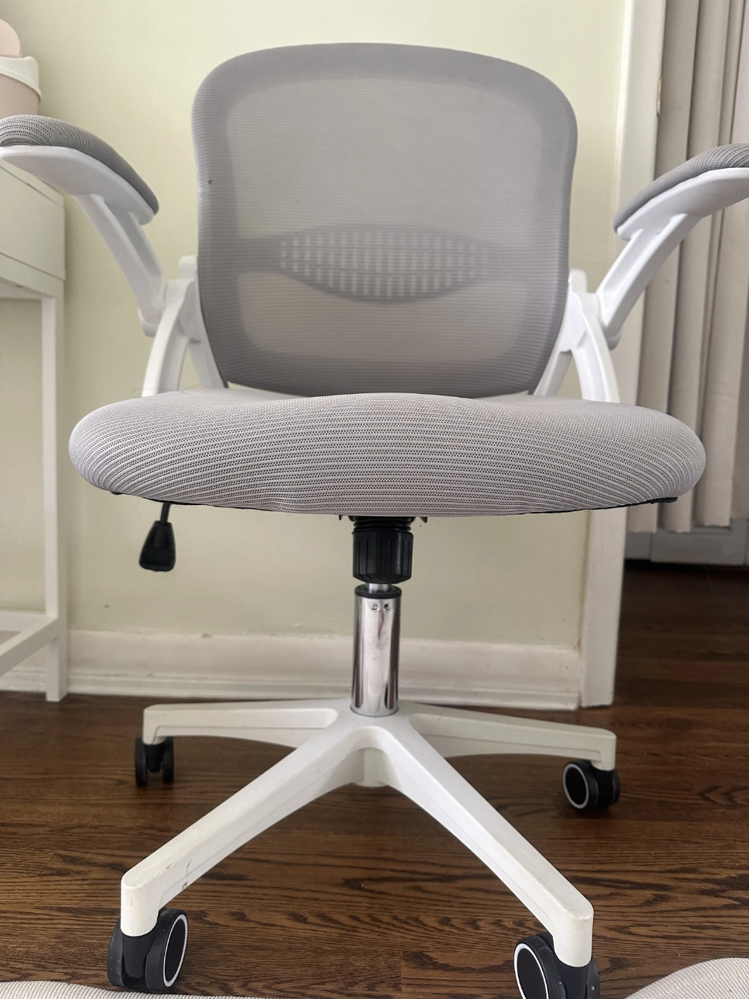 Grey Ergonomic Office Chair - photo 2