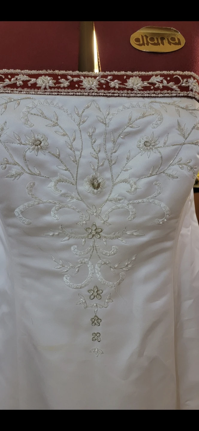 White Strapless Wedding Dress with Red Trim and Embroidery - photo 5