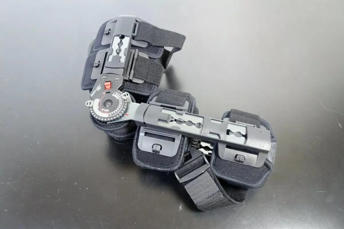 DonJoy X-ROM Knee Brace - photo 2