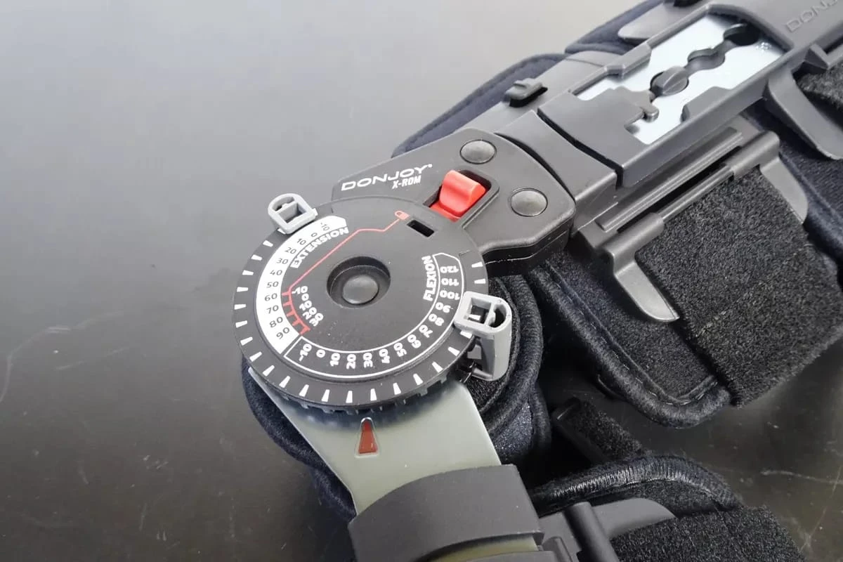 DonJoy X-ROM Knee Brace - photo 3