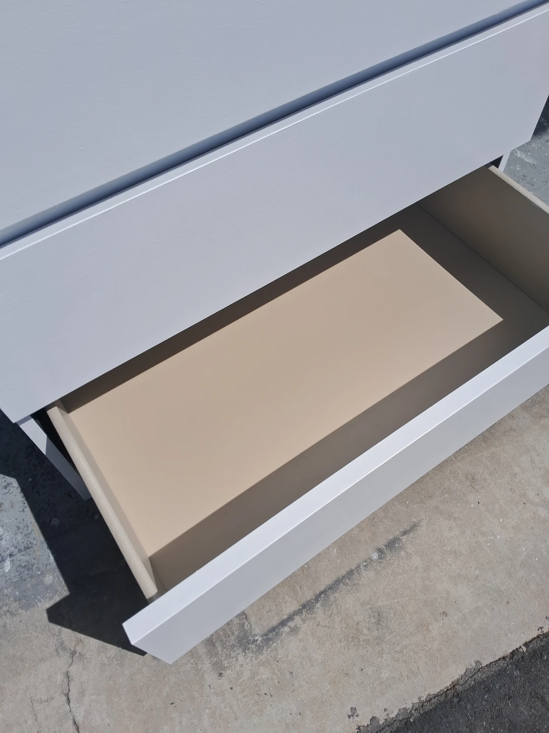 White 6-Drawer Dresser - photo 3
