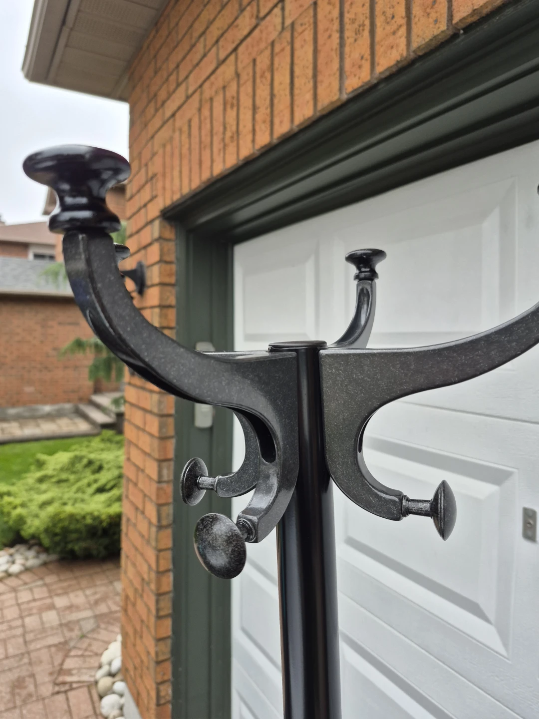 Elegant Black Metal Coat Rack - great find - photo 5