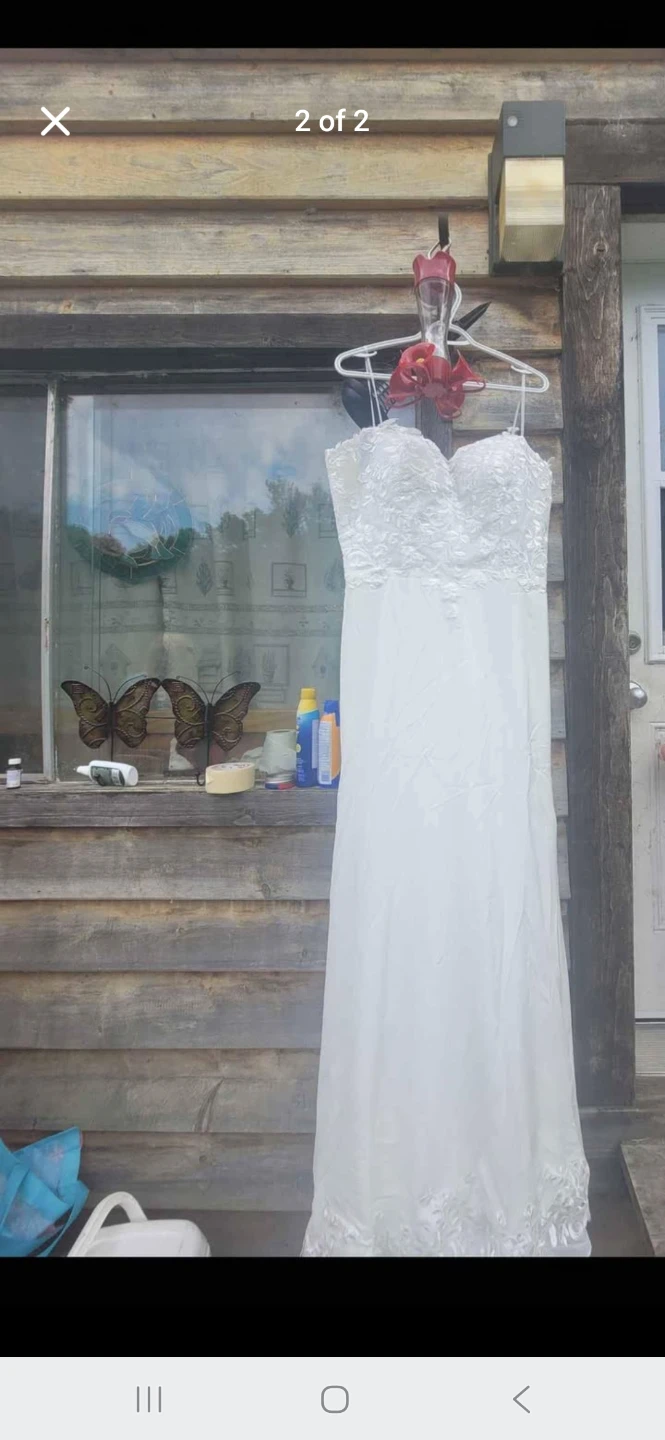 White Lace Wedding Dress - photo 2