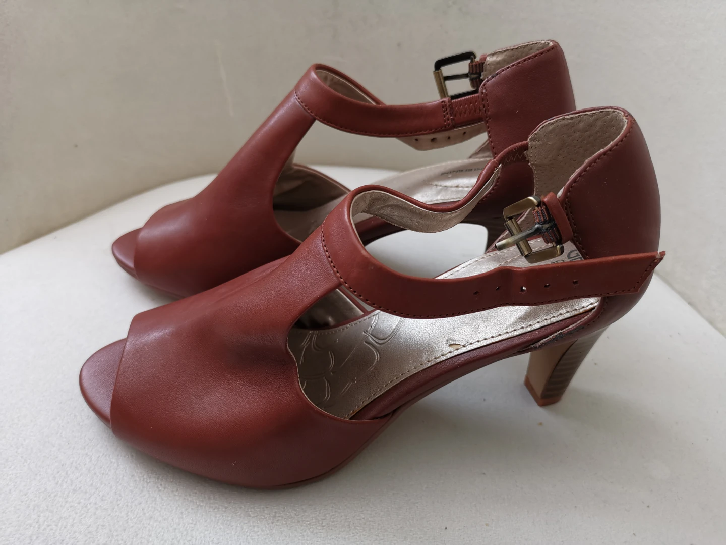 Gianni Bernini Women's Dark Brown Heels Size 6M - photo 3