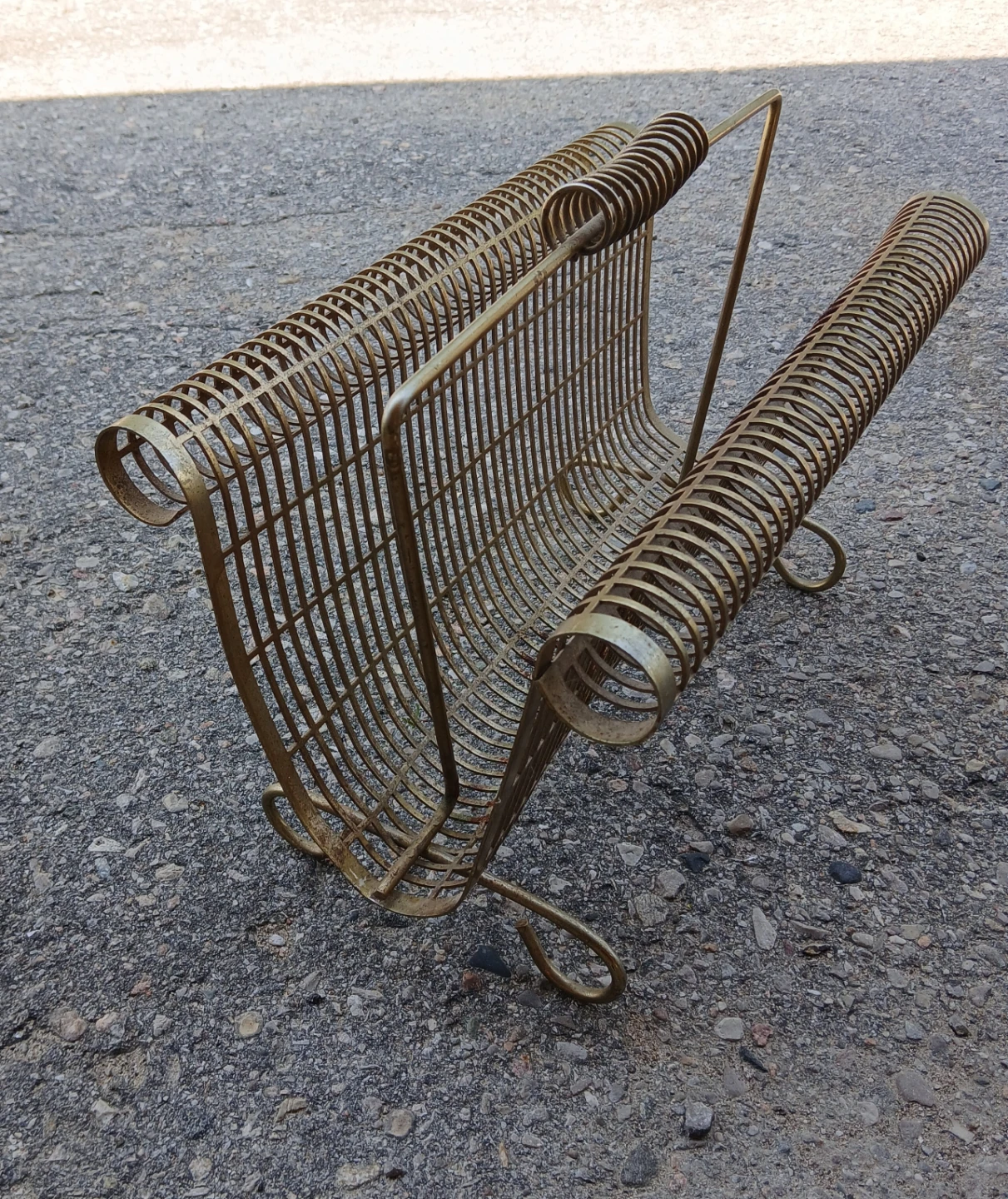 Gold Tone Wire Magazine Rack