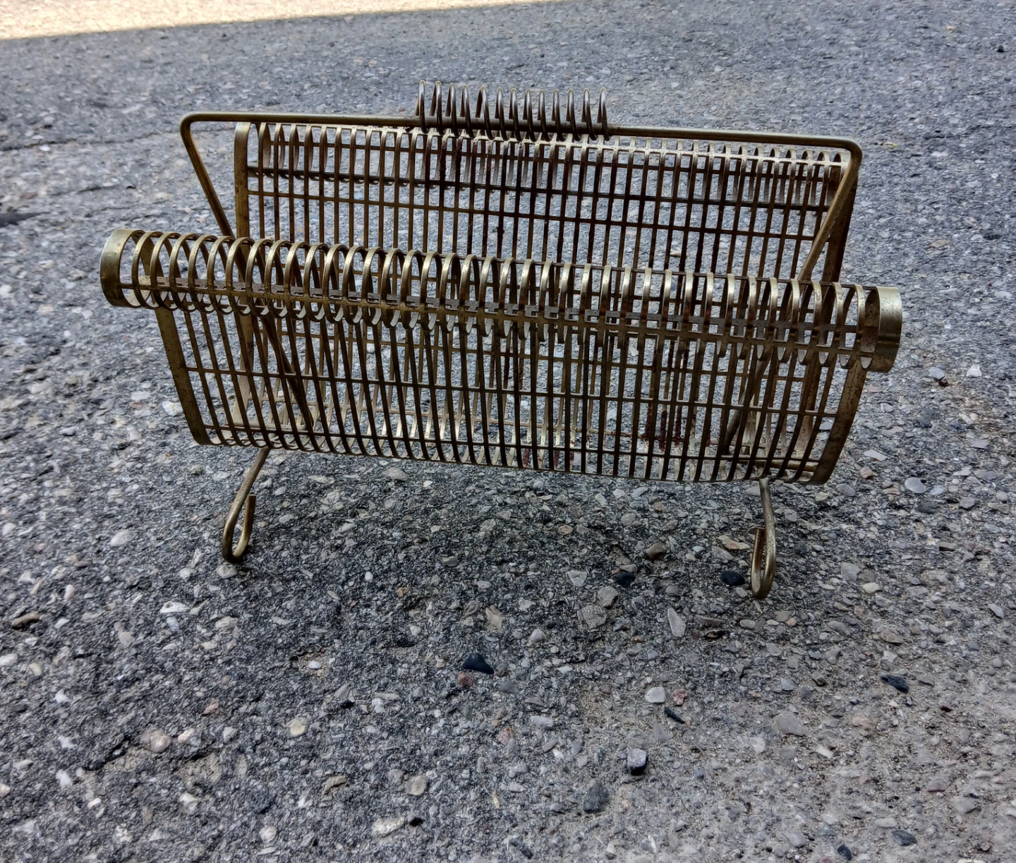 Gold Tone Wire Magazine Rack - photo 2