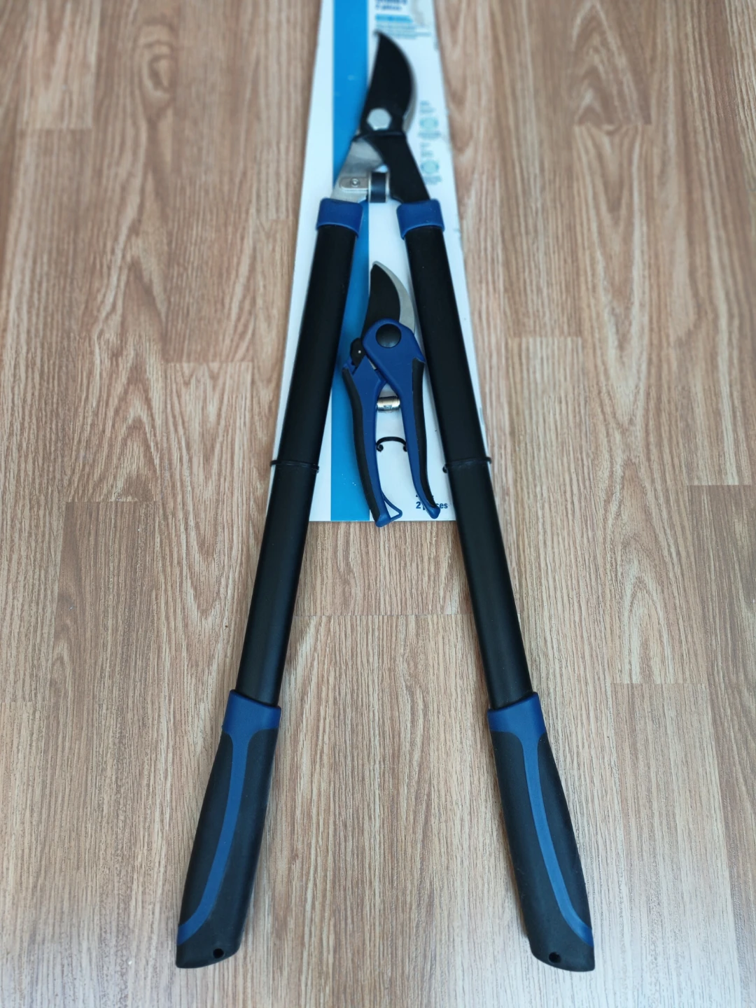 Gardening Tool Set - Loppers and Hand Pruner
