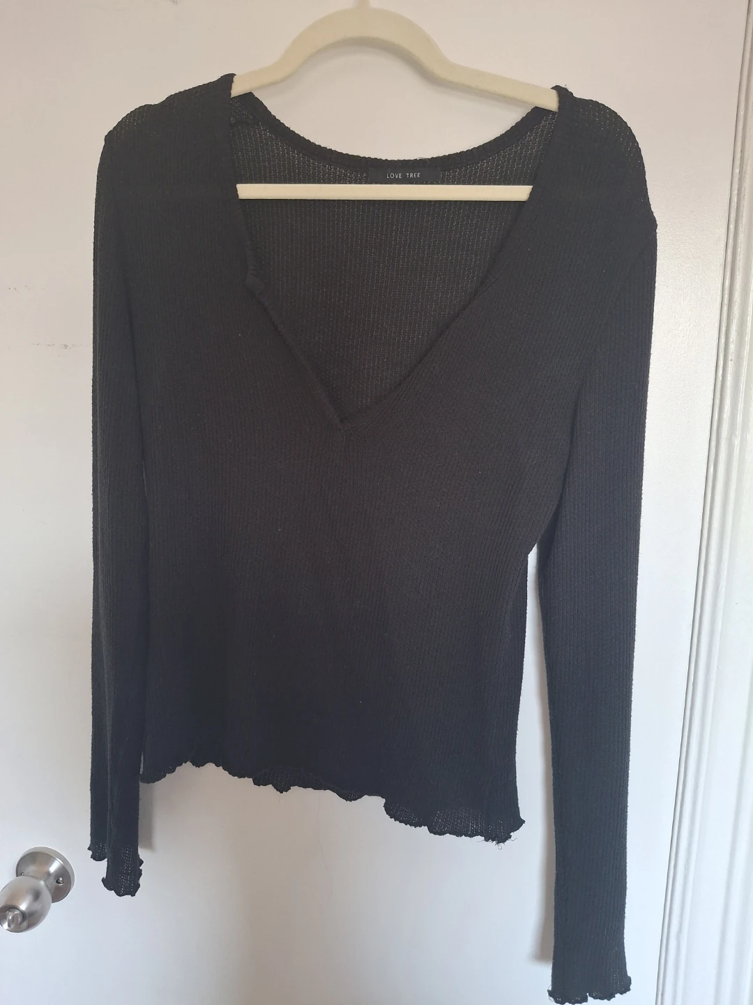 Love Tree Black Long Sleeve Top Size M - photo 4