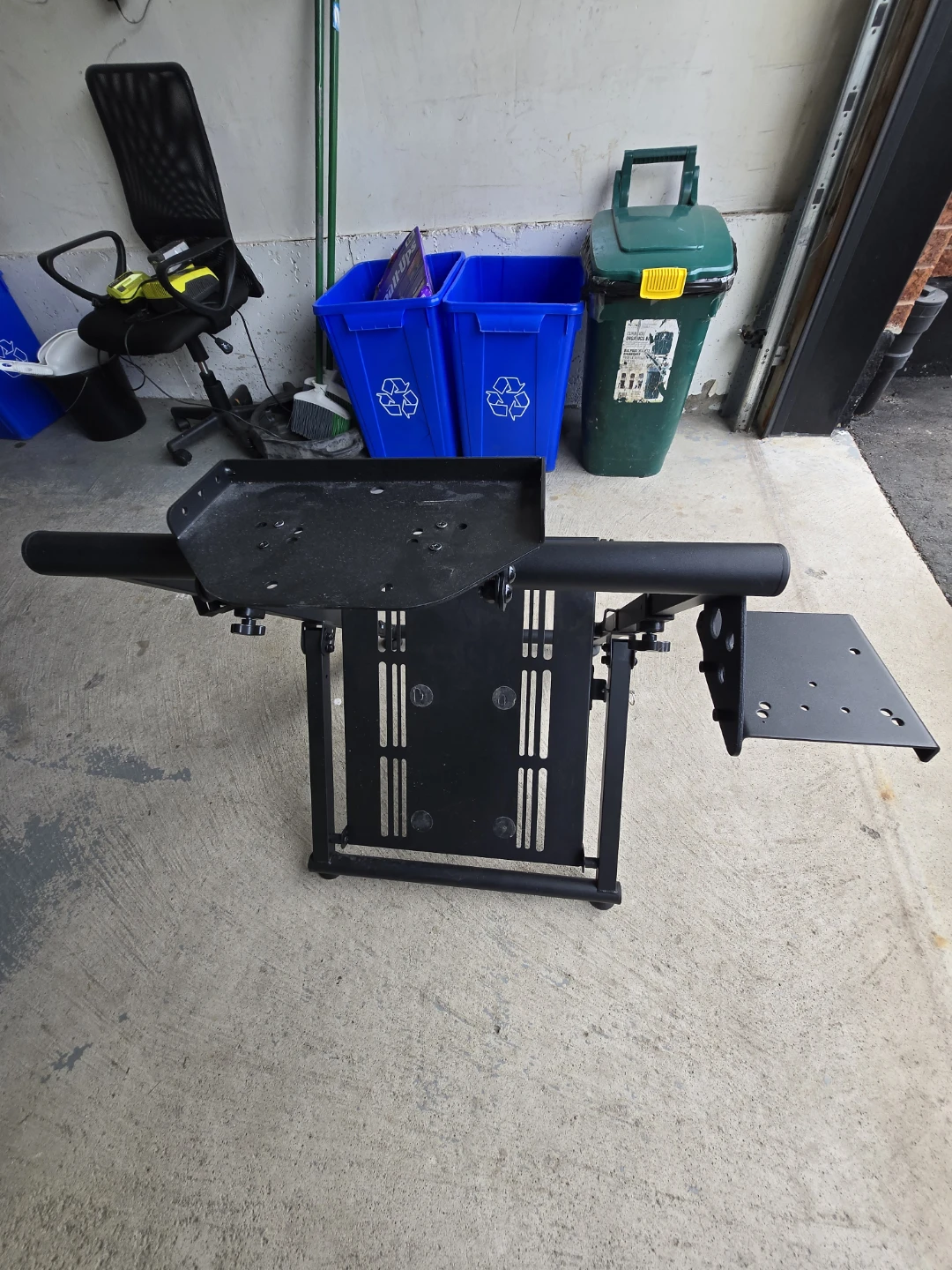 Adjustable Gaming Wheel Stand - photo 2