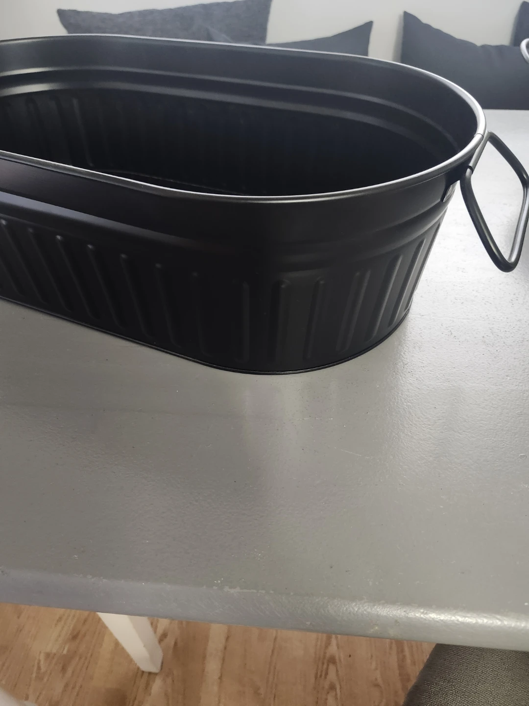 Black Oval Metal Tub - photo 5