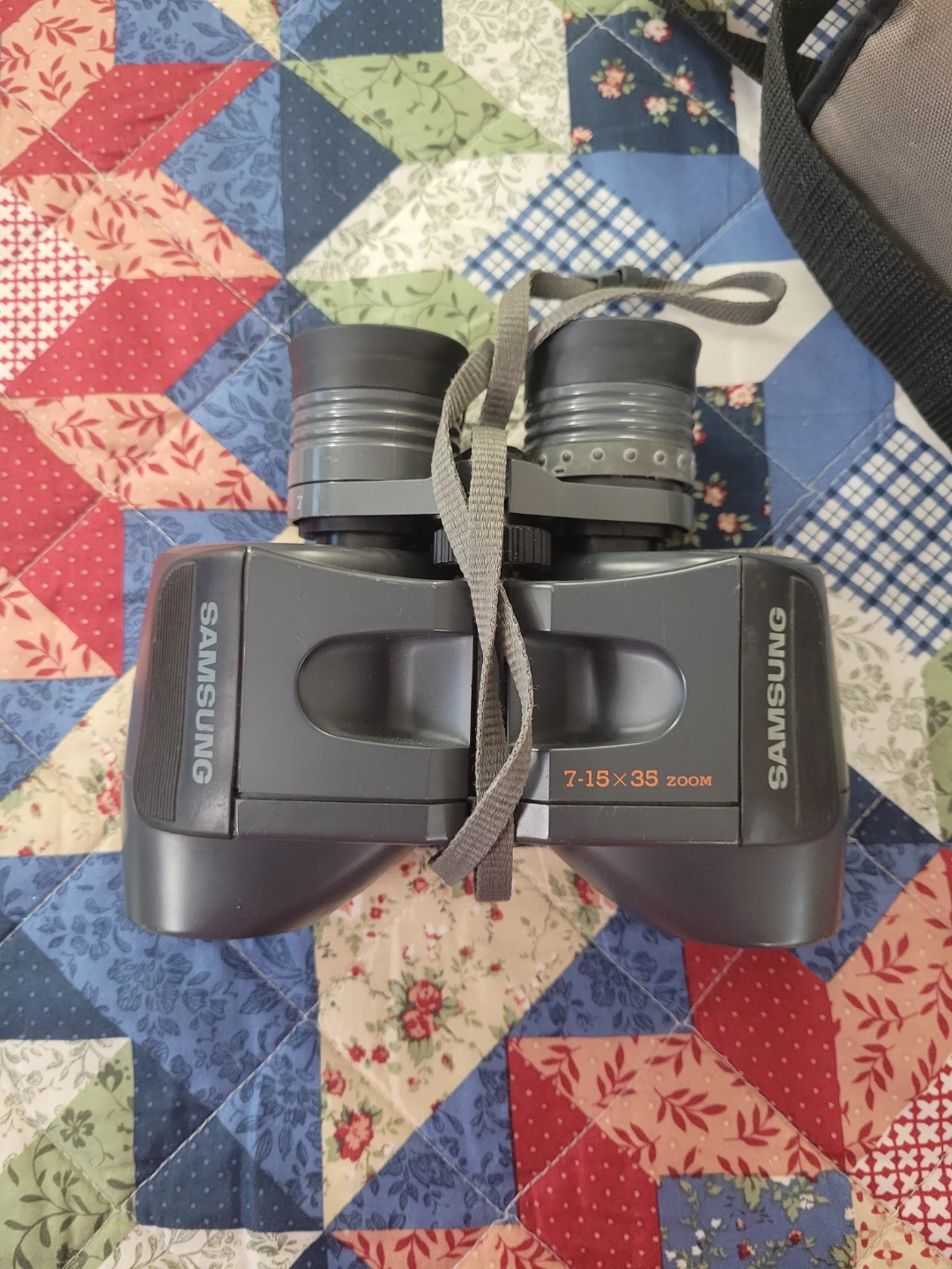 Samsung 7-15x35 Zoom Binoculars with Case - photo 2