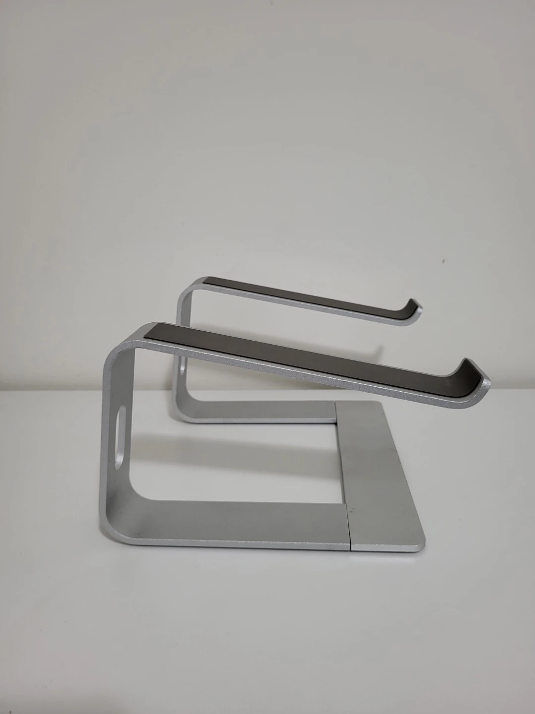 Aluminum Laptop Stand - photo 2