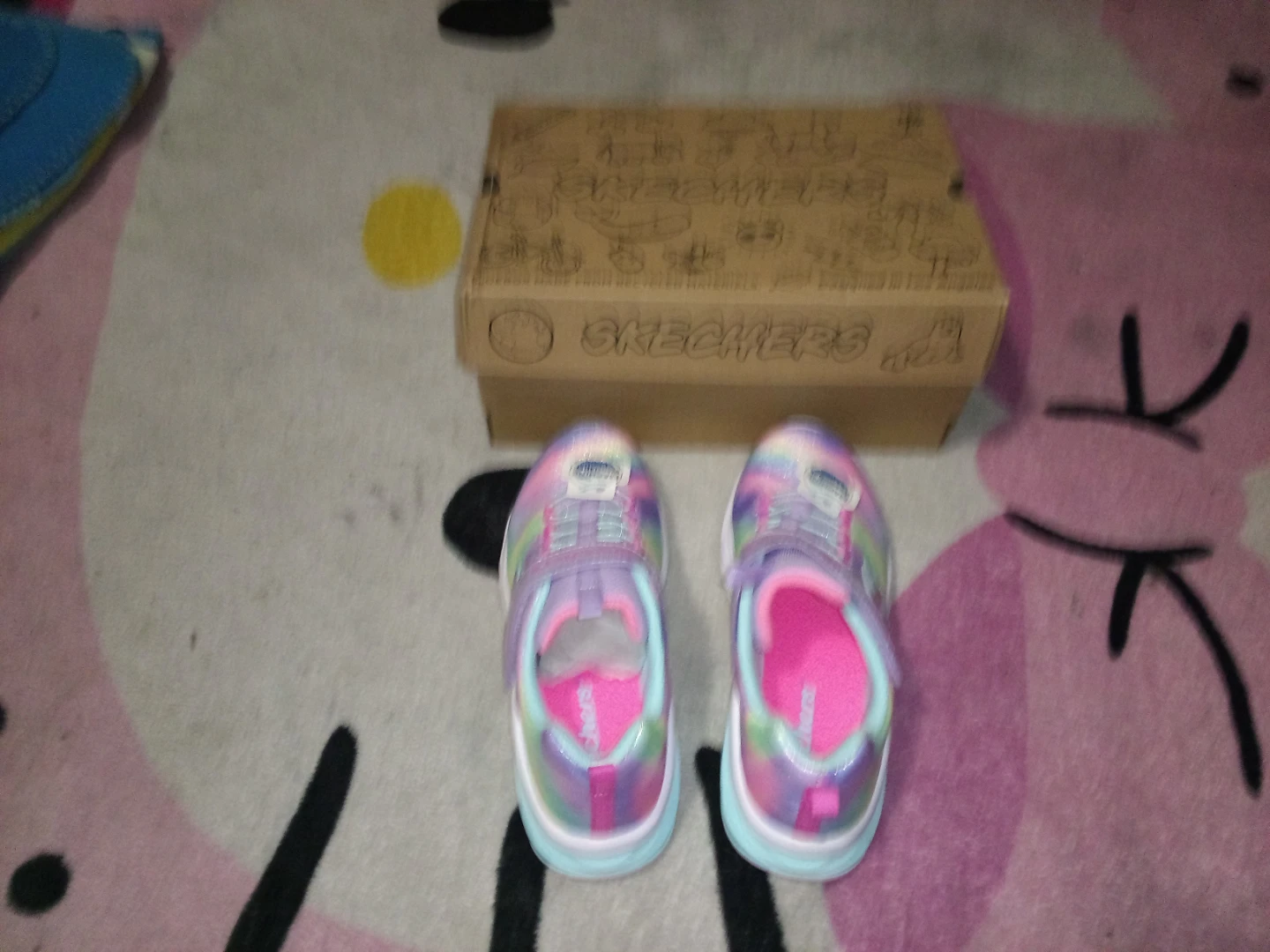 Girls sketchers sneakers - photo 2