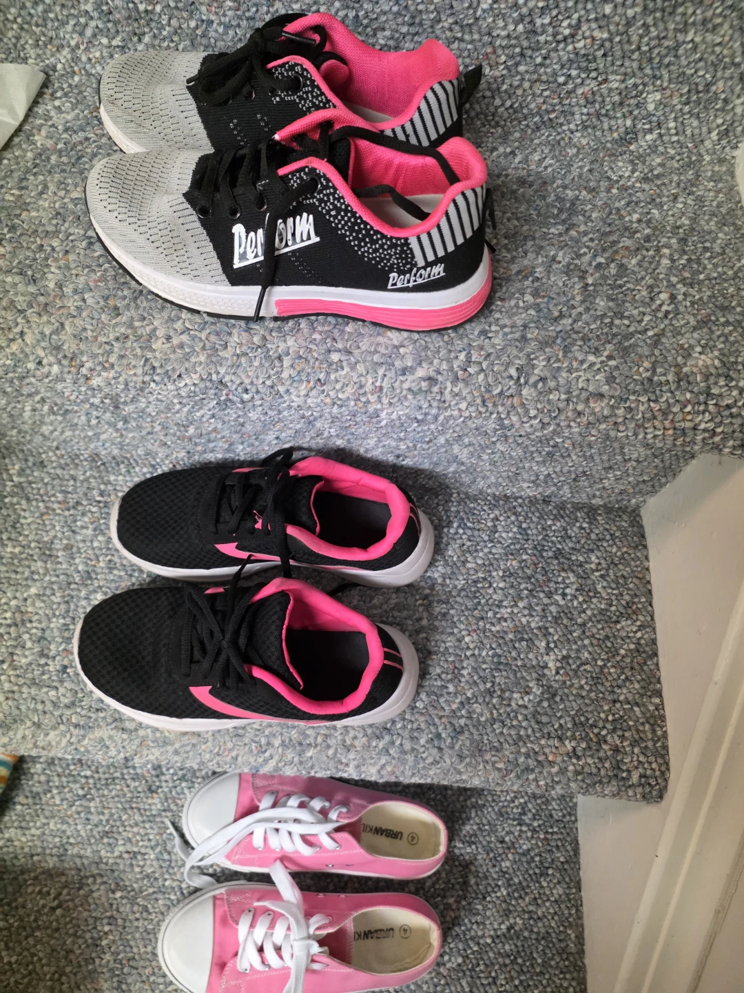 Size 4 kids shoes