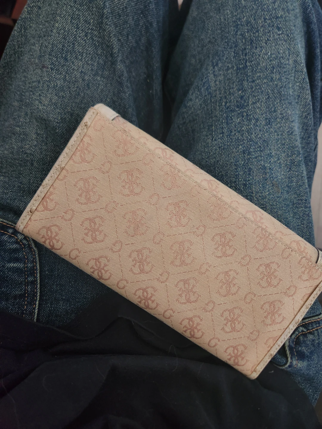Vintage Guess Ostrich Wallet - photo 2