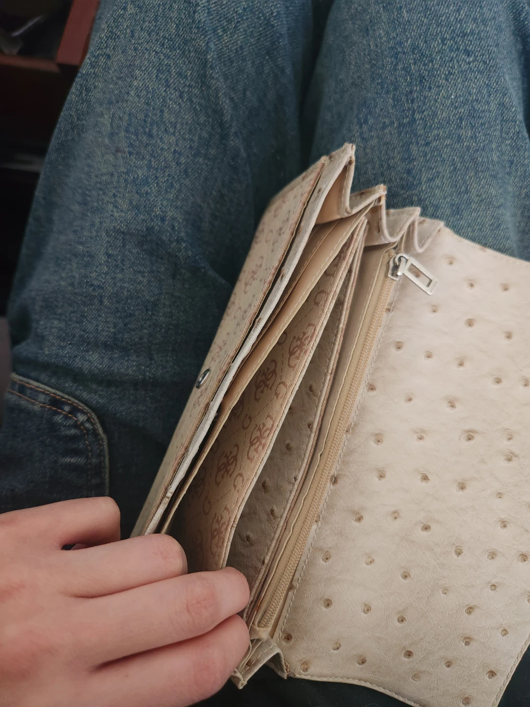 Vintage Guess Ostrich Wallet - photo 4