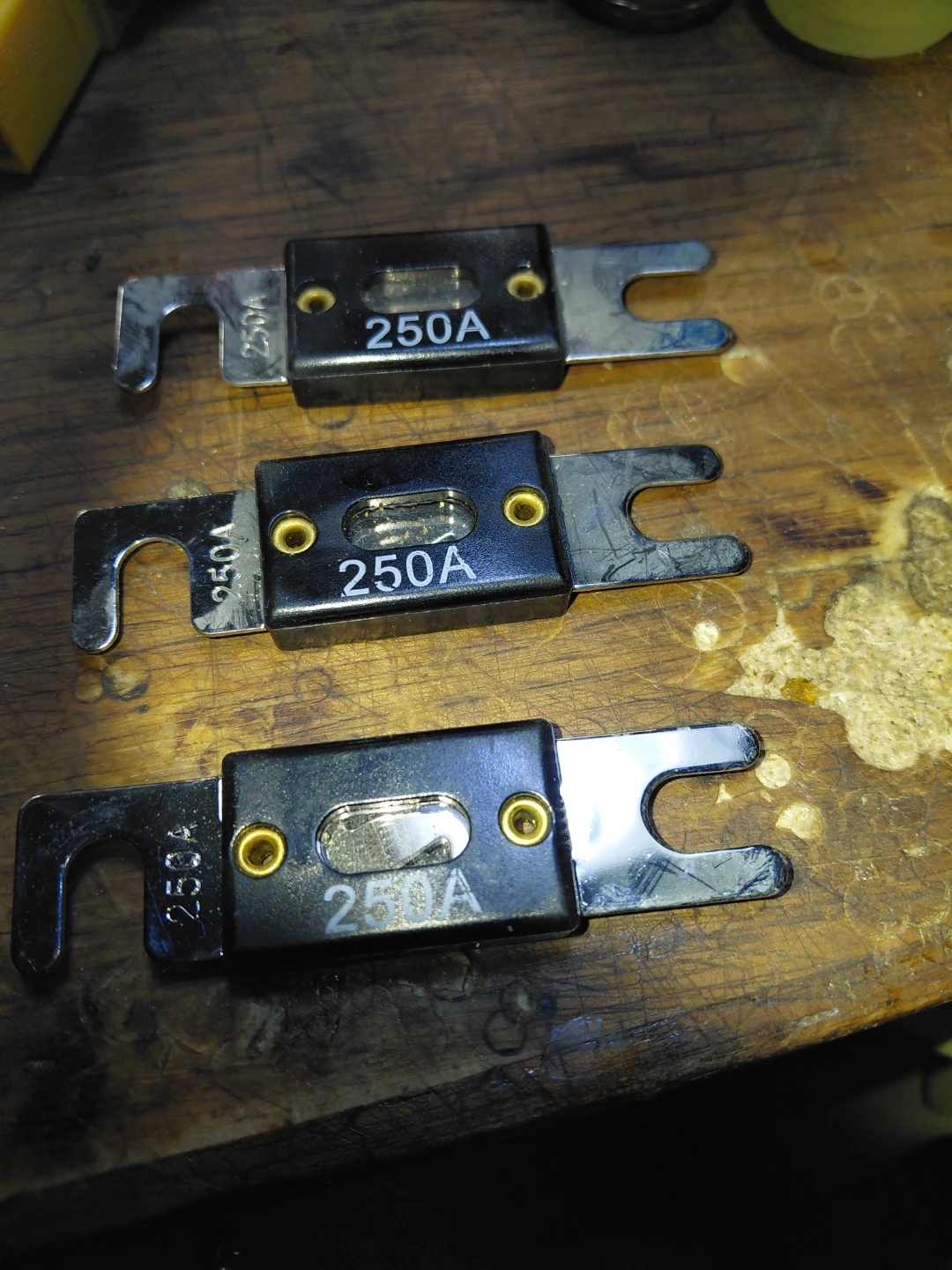 250 AMP automotive fuses
