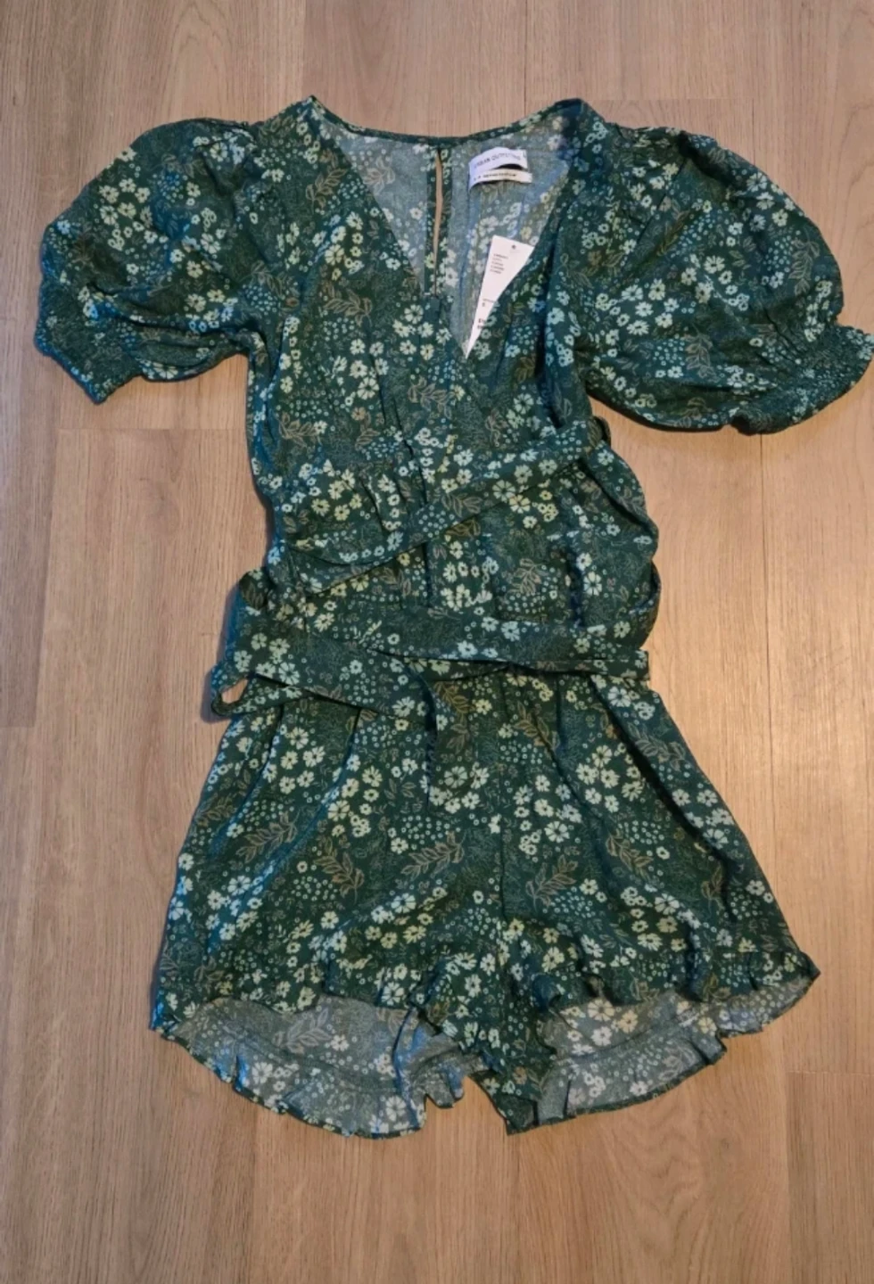 Super cute Romper