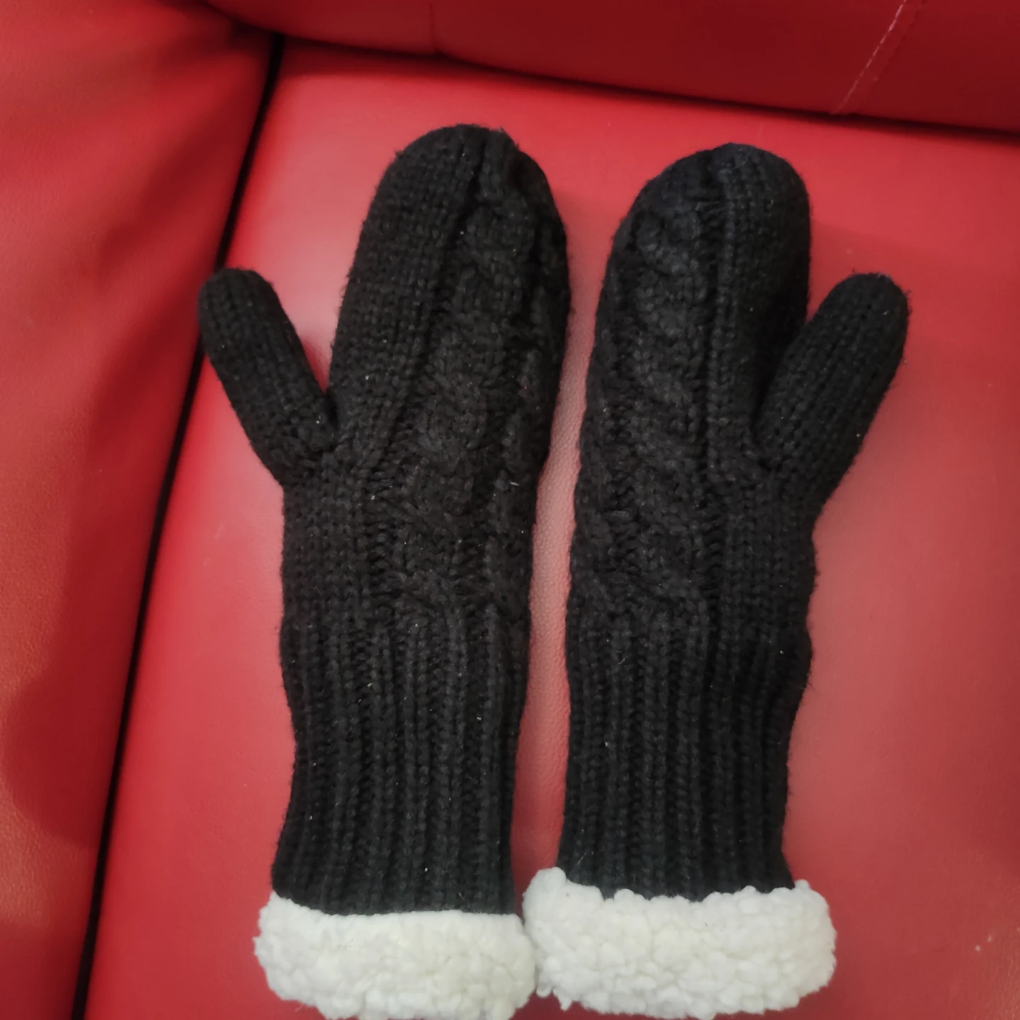 Just cozy Black Knit Mittens with Sherpa Lining