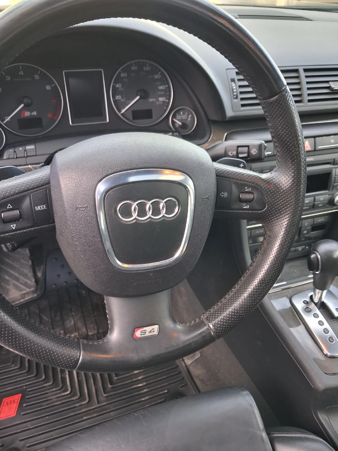 Audi S4 - photo 5