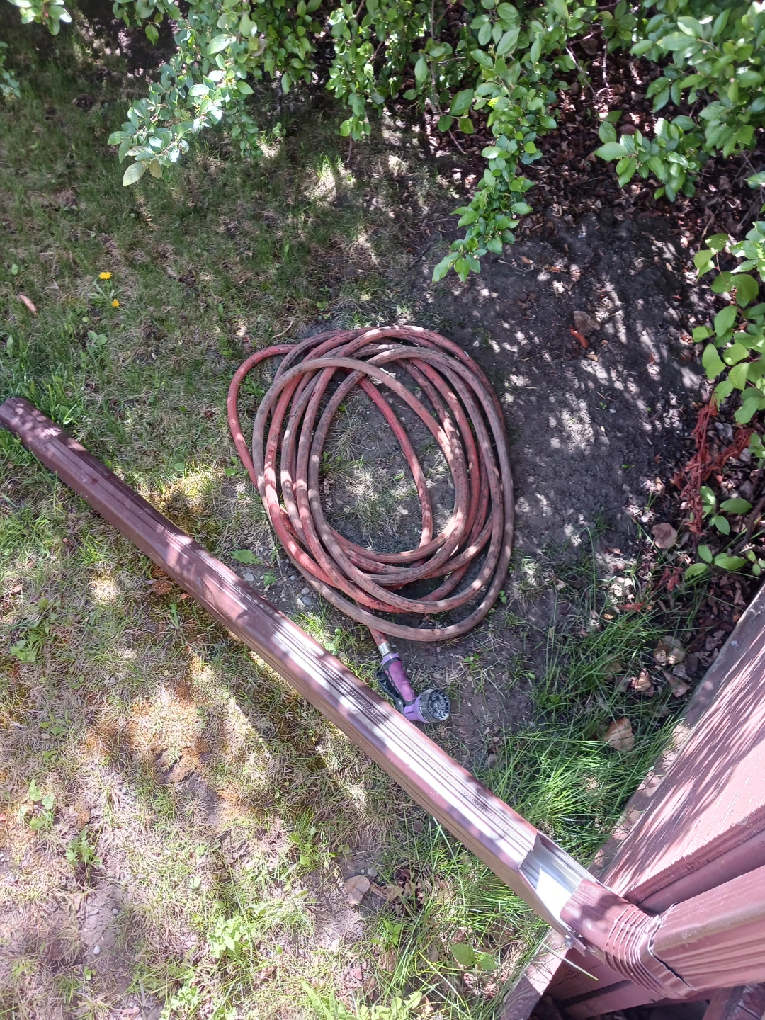 2 x 50' heavy duty garden hose - photo 2