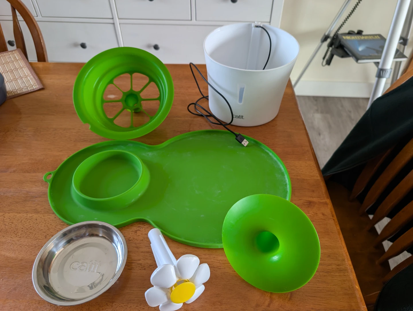 🐱 Catit Cat Water Fountain + Feeding Station 🐱 - photo 3